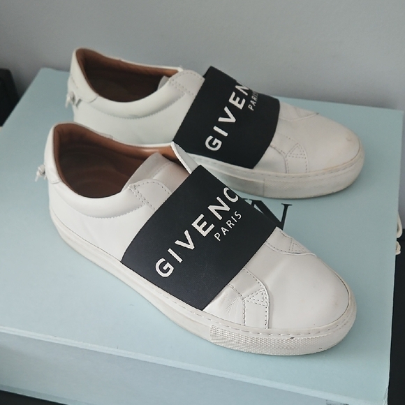 Givenchy White and Black Women's Slip-On Sneakers - Picture 1 of 6
